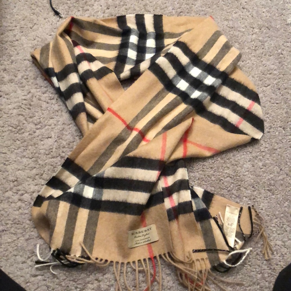 Burberry Classic Check Cashmere Scarf